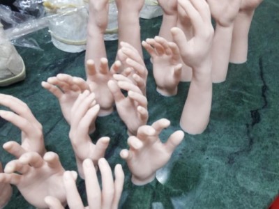 人体硅胶