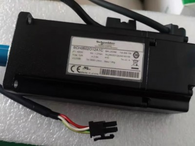 LXM32AD72N4四川施耐德伺服驱动器BCH2LD