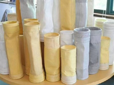 涤纶毡覆膜氟美斯防静电除尘滤袋