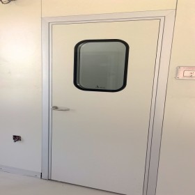 铝合金彩钢板门稳固性维护