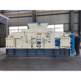 玄武岩液压对辊破碎机，上海山卓环保装备有限