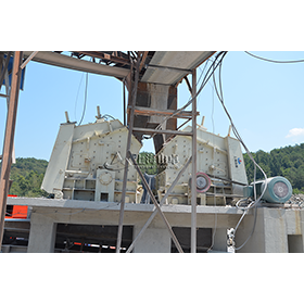 磷矿石反击式破碎机，上海山卓环保装备有限