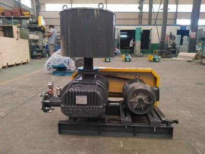 山东章丘鑫华东牌罗茨鼓风机气力输